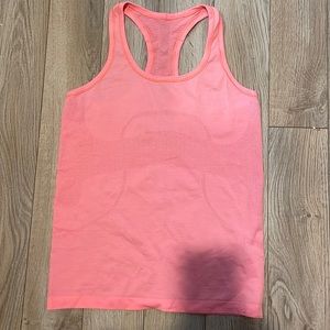 Lululemon Swiftly Tech Tank